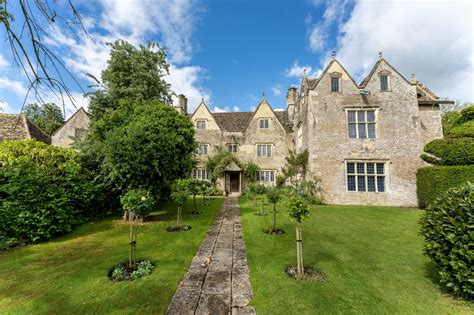 Kelmscott Manor - Experience Oxfordshire