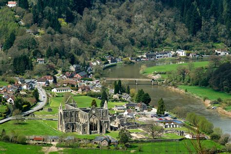 Graham Bell Photography | tintern abbey and the wye valley from the ...