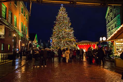 Toronto Christmas Market: Holidays and History