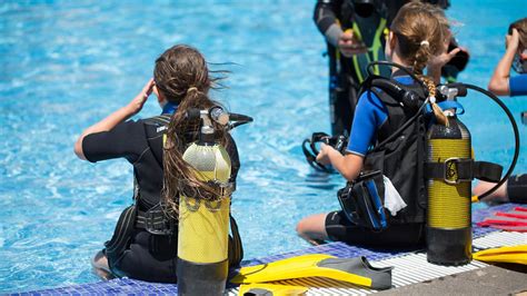 Scuba Diving for Kids - PADI Dive Courses - Diani Beach, Kenya