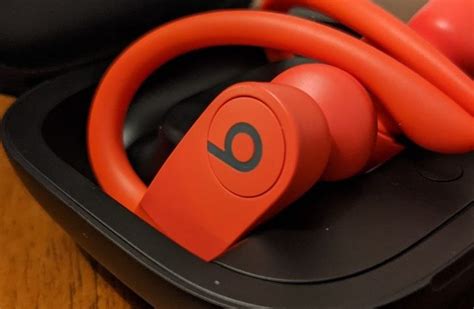 Are Powerbeats Pro Noise Cancelling? A Comprehensive Review