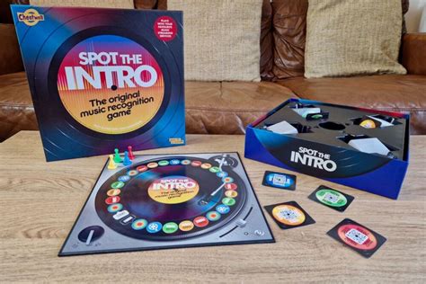 Spot the Intro board game review