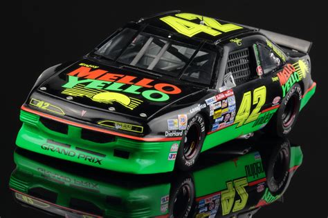 Kyle Petty 1992 Mello Yello Pontiac highly customized model car build (album in comments) : r ...