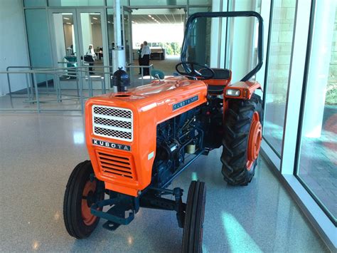 How To Become A Kubota Tractor Dealer - Https Encrypted Tbn0 Gstatic ...