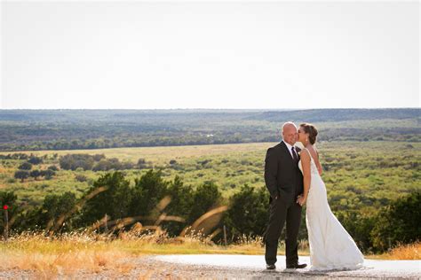 Texas Barn Weddings — Wildcatter RanchWildcatter Ranch