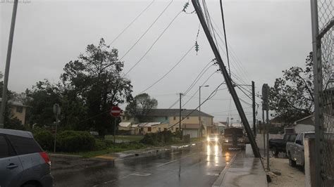 How to stay safe when the power goes out during a hurricane - ABC7 New York