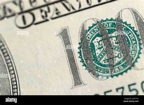 Close-up shot of a 100 dollar bill with Stock Photo - Alamy