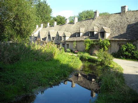 A photo slideshow of The Cotswolds - Pictures of England