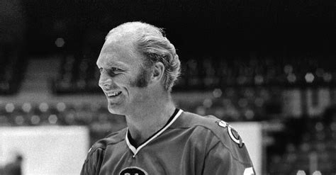 Bobby Hull, Hockey Hall of Famer, Is Dead at 84 - The New York Times