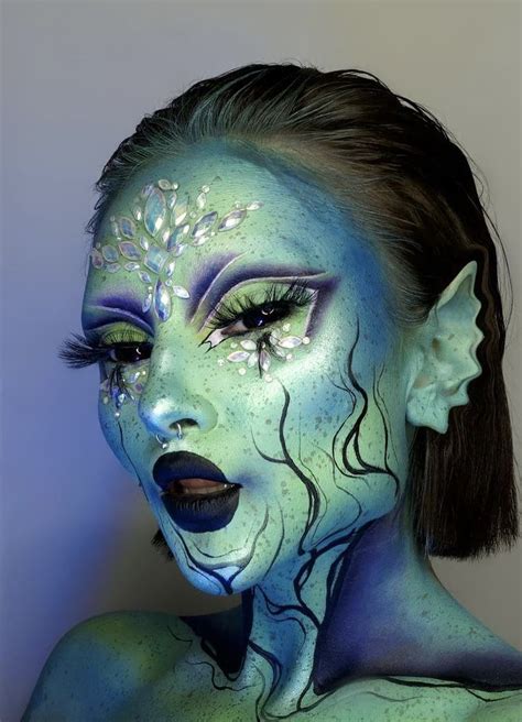 Pin by Maeve 🧚‍♀️💜 The Fairy Godmot on Looking Glam | Amazing halloween makeup, Holloween makeup ...