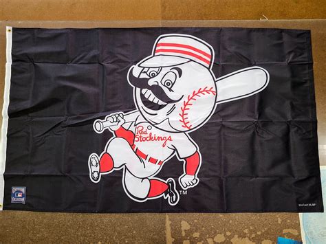 Cincinnati Reds – Mr. Redlegs – Betsy Ross Ameriflag