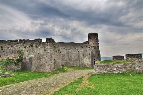 Premium Photo | Shkodra castle in albania, balkan