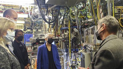 How the Princeton Plasma Physics Lab contributed to the new world record in clean fusion energy