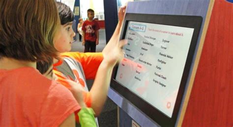 Discovery Center Opens Career Exploration Kiosks | Community Foundation of Northern IL