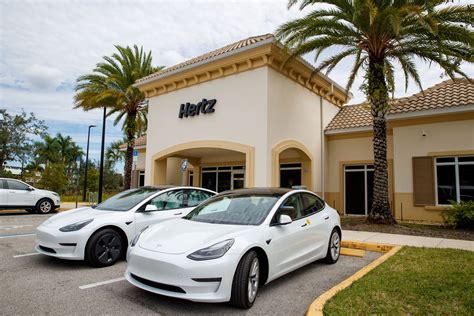 Hertz Invests in Largest Electric Vehicle Rental Fleet and Partners ...