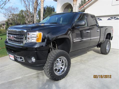 gmc black lifted truck (With images) | Trucks, Gmc, Gmc trucks sierra