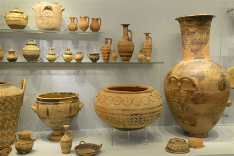 Minoan Pottery (5) | Knossos | Pictures | Greece in Global-Geography