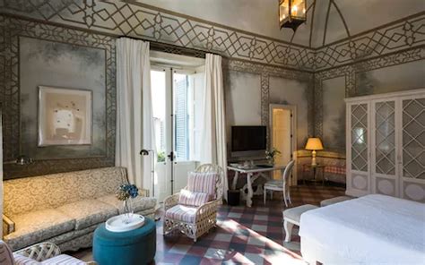 francis coppola house - Búsqueda de Google | Luxury suite, Small hotel, Hotel
