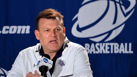 Oklahoma State Cowboys expected to hire Brad Underwood as coach
