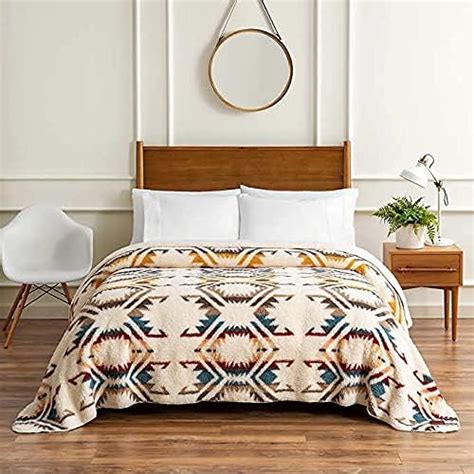 Pendleton Sherpa Fleece Blanket - White Sand (King) : Amazon.ca: Home