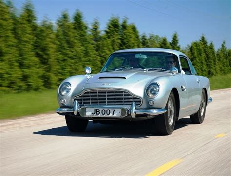 James Bond’s Aston Martin DB5 for Sale | TheDetroitBureau.com