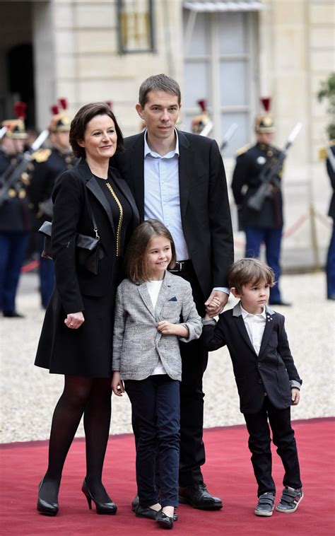 Macron's sister Estelle (L), her husband & their children | Emmanuel Macron's inauguration as ...