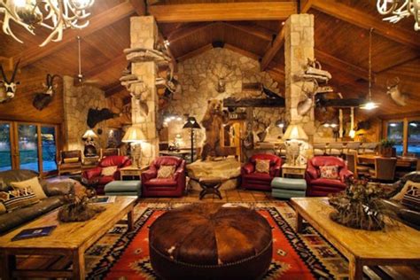 Hunting Lodge Interior / However, the main attraction is the lone hunting lodge built by the ...