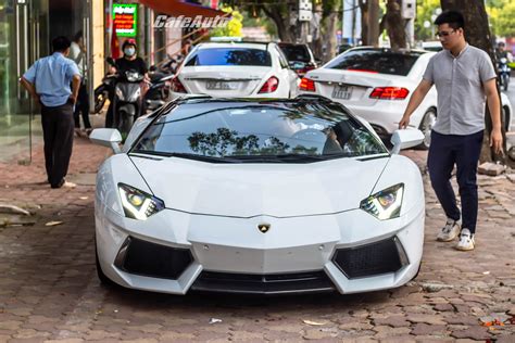 Khám phá Lamborghini Aventador LP700-4 Roadster bí ẩn nhất Việt Nam vừa về Bình Phước - CafeAuto.Vn