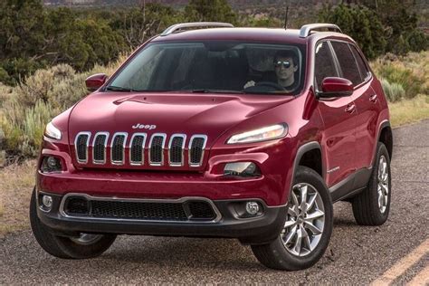 Used 2017 Jeep Cherokee for Sale Near Me | Edmunds | Jeep cherokee ...