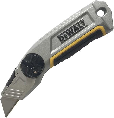 9 Best Tools For Cutting Drywall in 2021 - Wiki Machine