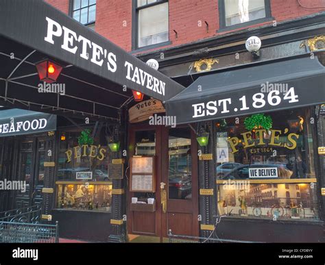 Pete's Tavern in New York City Stock Photo - Alamy