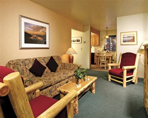 The Lodge at Lake Tahoe Details : Hopaway Holiday - Vacation and Leisure Services