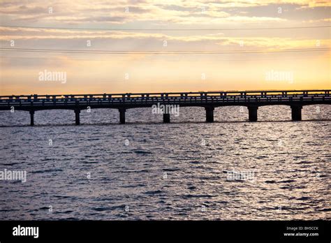 Lake pontchartrain causeway bridge hi-res stock photography and images ...