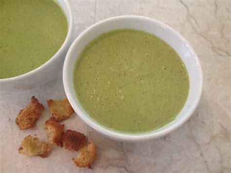 Savory, Sweet + Spicy: Green Gazpacho