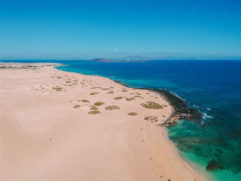 CORRALEJO DUNES NATURAL PARK IN FUERTEVENTURA - FULL GUIDE