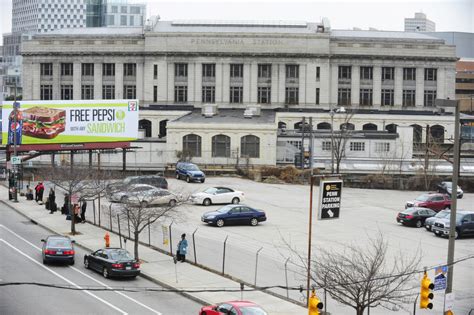 Cummings presses Amtrak on Penn Station redevelopment - Baltimore Sun