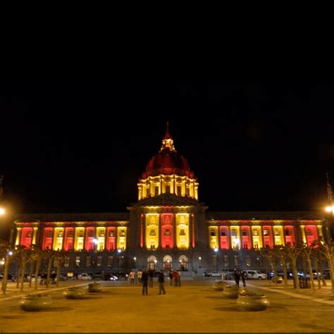 San Francisco City Hall decked out in red and gold for the 49ers playoff games. | San francisco ...