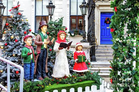 Christmas Caroling in Dublin Photograph by John Rizzuto