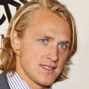 Carl Hagelin - Age, Family, Bio | Famous Birthdays