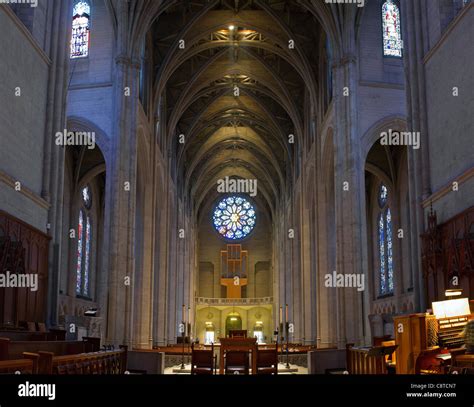 Historic Grace Cathedral Interior Architecture in San Francisco California Stock Photo - Alamy