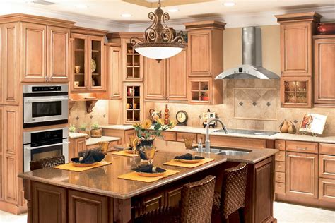 Kitchen, Traditional Kitchen Design With Honey Maple Kitchen Cabinet ...