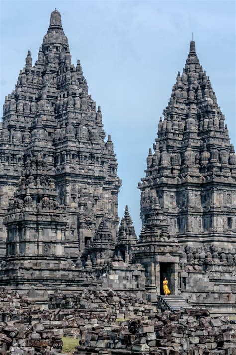 Menyaksikan Kemegahan Candi Prambanan