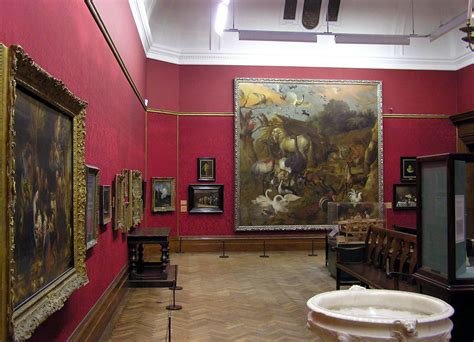 Soubor:Bristol art.gallery.interior.arp.jpg – Wikipedie