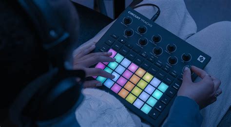 Novation Circuit Tracks: The modern, intuitive groovebox - gearnews.com