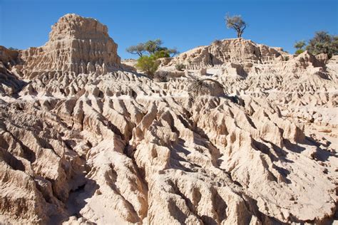 Mungo Lady and Mungo Man | Share Mungo Culture | Visit Mungo National Park