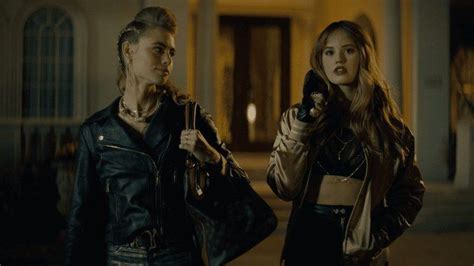 See Vampire Queens Megan Fox and Sydney Sweeney in the Night Teeth Trailer in 2022 | Debby ryan ...