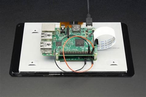 Official Raspberry Pi Display - With 7"...