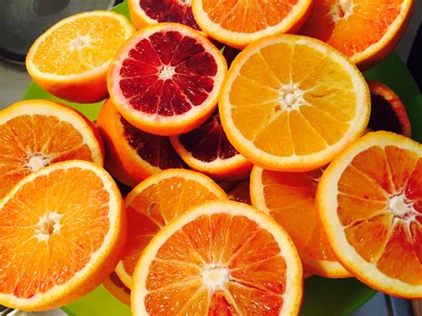 Cut to half citrus fruits HD wallpaper | Wallpaper Flare