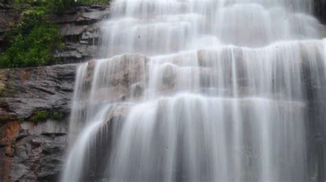 The 14 Best Waterfalls in MA for a Gorgeous Day Out