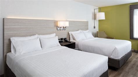 HOLIDAY INN EXPRESS QUEBEC SAINTE-FOY, AN IHG HOTEL $118 ($̶1̶2̶6̶) - Updated 2023 Prices ...